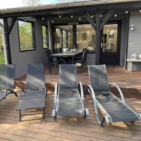 Lovely In Nature Near Attractions Holiday home